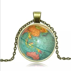 ✅(N4) WORLD MAP NECKLACE